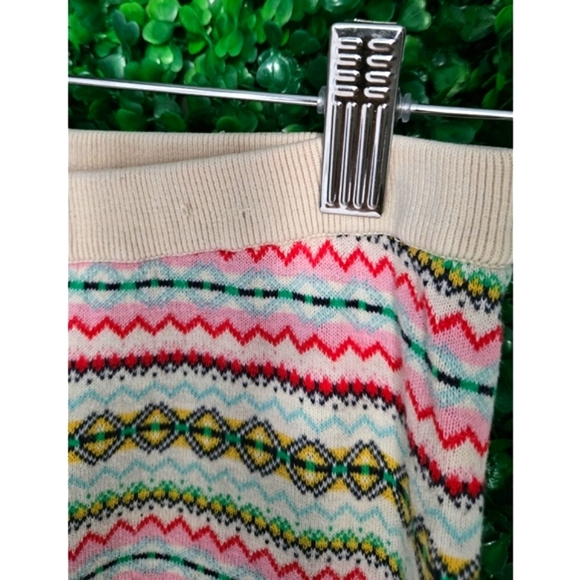 FREE WHEN ADDED TO BUNDLE - Gap Girls sweater pants - Picture 6 of 6